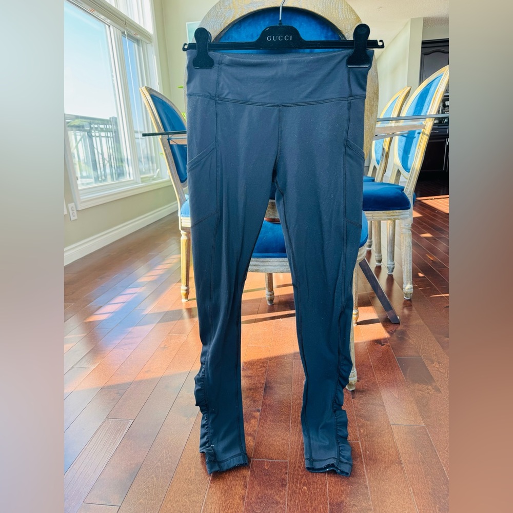 RARE Lulu Feminine Ruffle Leggings